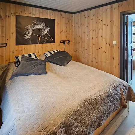3 Bedroom Awesome In Rjukan