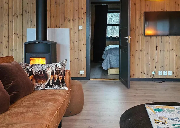 3 Bedroom Awesome In *