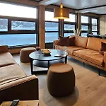 3 Bedroom Awesome In